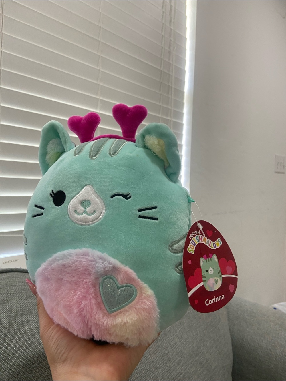 Squishmallows Corinna Plush Keychain - Mint Green with Pink Heart Antennae
